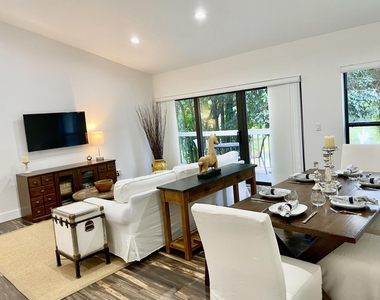 11863 Wimbledon Circle - Photo Thumbnail 3