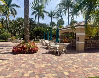 284 Village Boulevard - Photo Thumbnail 9