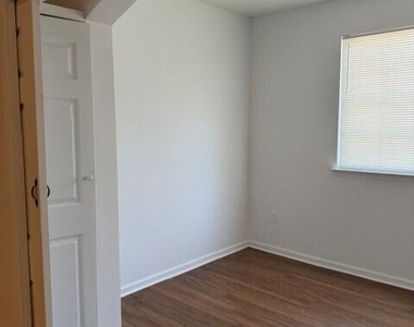 9825 Baywinds Boulevard - Photo Thumbnail 13