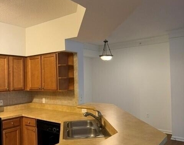 9825 Baywinds Boulevard - Photo Thumbnail 11