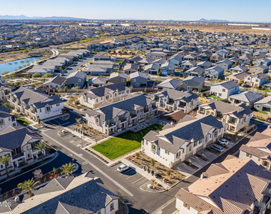 9835 E Wavelength Avenue - Photo Thumbnail 25