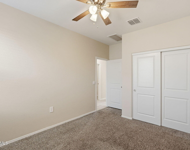 3766 S 247th Avenue - Photo Thumbnail 24
