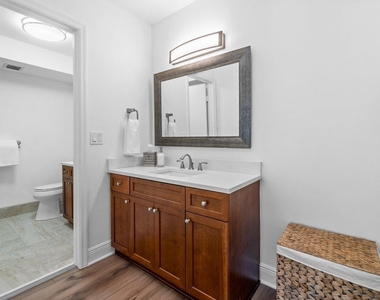401 Brackenwood Lane S - Photo Thumbnail 9