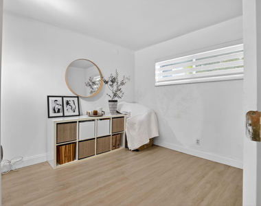 9820 S Hollybrook Lake Drive - Photo Thumbnail 5