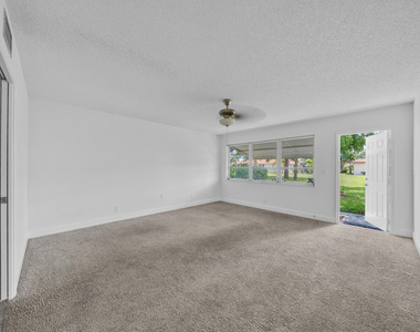 4550 Nw 4th Street - Photo Thumbnail 16
