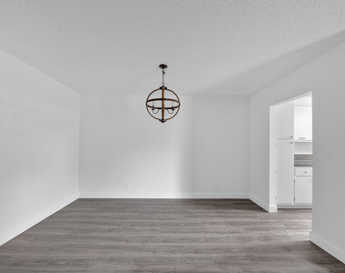4550 Nw 4th Street - Photo Thumbnail 39