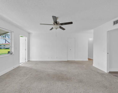 4550 Nw 4th Street - Photo Thumbnail 15