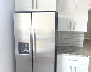 102 Sw Peacock Boulevard - Photo Thumbnail 5