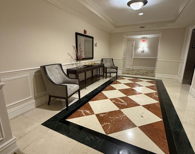 16101 Emerald Estates Drive - Photo Thumbnail 8