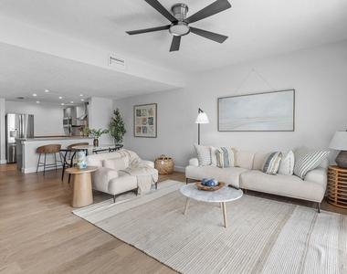 900 Jeffery Street - Photo Thumbnail 8