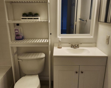 706 E Villa Circle - Photo Thumbnail 15