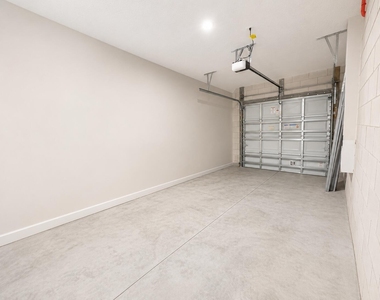 100 Savannah Lakes Boulevard - Photo Thumbnail 8