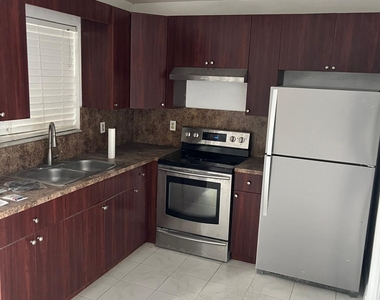 5315 Nw 16th Court - Photo Thumbnail 5