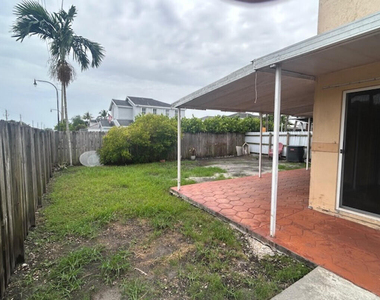 16001 Sw 140th Court - Photo Thumbnail 3