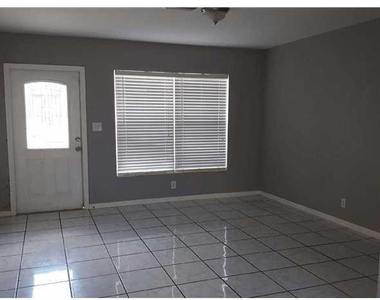 6623 Inwood - Photo Thumbnail 8