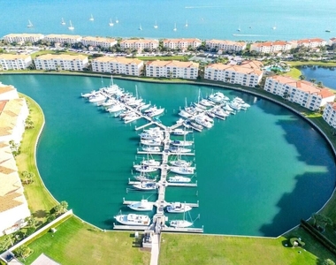 37 Harbour Isle Drive E - Photo Thumbnail 10