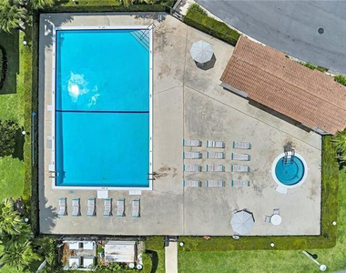 22053 Palms Way - Photo Thumbnail 26