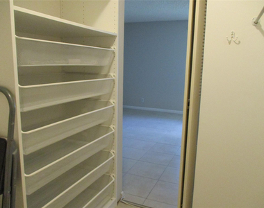 22053 Palms Way - Photo Thumbnail 14