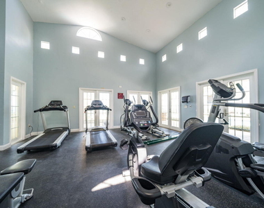 1035 Lake Shore Drive - Photo Thumbnail 17