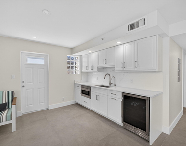 840 Ocean Drive - Photo Thumbnail 39