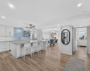 840 Ocean Drive - Photo Thumbnail 2