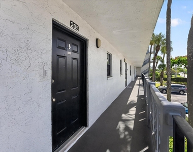 9235 Sw 8th Street - Photo Thumbnail 3