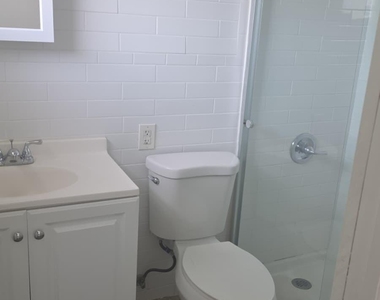 1750 Fletcher Street - Photo Thumbnail 4