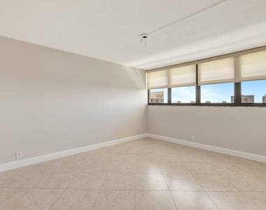 336 Golfview Road - Photo Thumbnail 11
