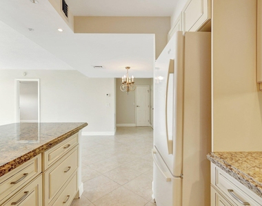 336 Golfview Road - Photo Thumbnail 7