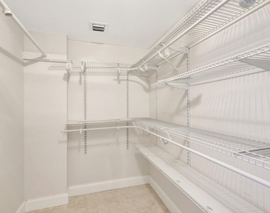 336 Golfview Road - Photo Thumbnail 17