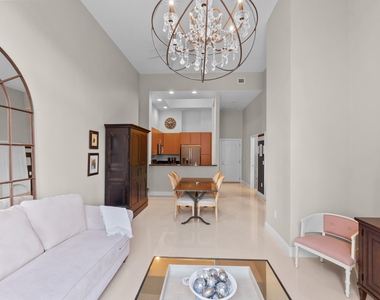 701 S Olive Avenue - Photo Thumbnail 12