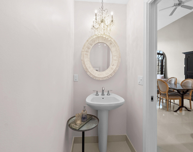 701 S Olive Avenue - Photo Thumbnail 8