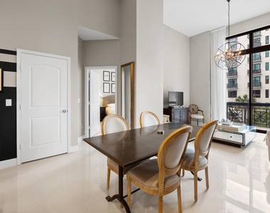 701 S Olive Avenue - Photo Thumbnail 9