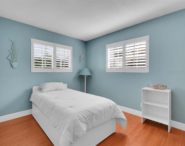 2705 Roosevelt Street - Photo Thumbnail 7