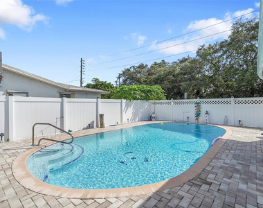 2705 Roosevelt Street - Photo Thumbnail 21