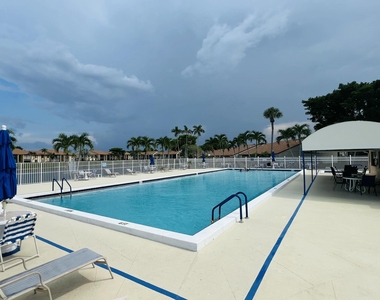 827 Sky Pine Way - Photo Thumbnail 14