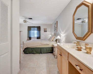 1670 Nw 18th Avenue - Photo Thumbnail 15