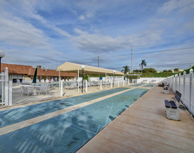 1670 Nw 18th Avenue - Photo Thumbnail 24