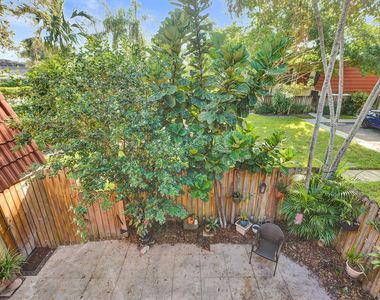 736 Nw 98th Circle - Photo Thumbnail 25