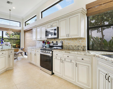 210 Coral Cay Terrace - Photo Thumbnail 17