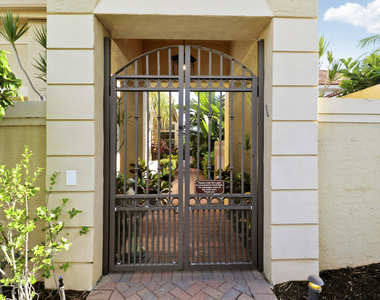 210 Coral Cay Terrace - Photo Thumbnail 7