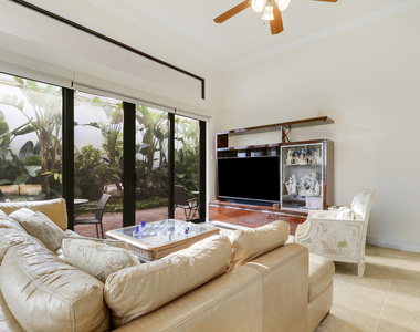 210 Coral Cay Terrace - Photo Thumbnail 15
