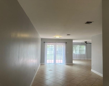 4151 Eastridge Circle - Photo Thumbnail 43