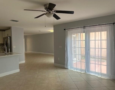 4151 Eastridge Circle - Photo Thumbnail 10