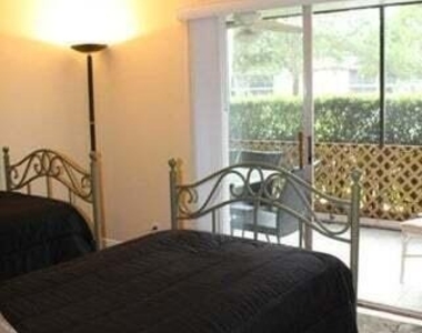 6436 Chasewood Drive - Photo Thumbnail 8