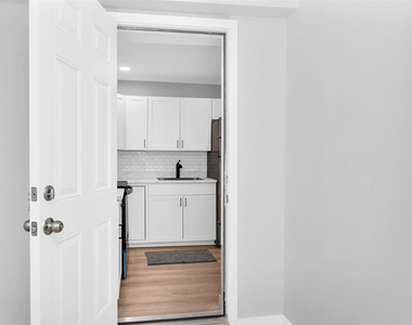 1841 Adams Street - Photo Thumbnail 2