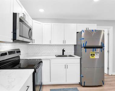 1841 Adams Street - Photo Thumbnail 4