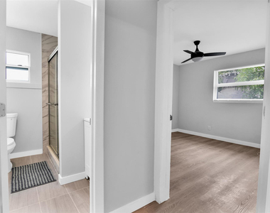 1841 Adams Street - Photo Thumbnail 10