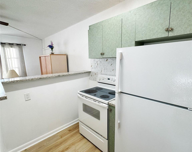 310 S Cypress Road - Photo Thumbnail 4