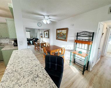 310 S Cypress Road - Photo Thumbnail 5
